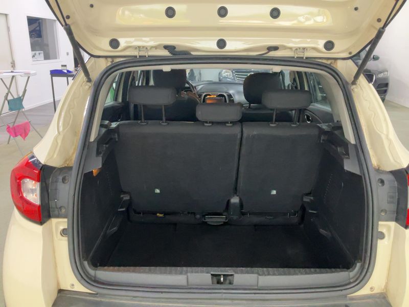 Renault Captur 1.5 dCi Energy Business Eco2 2014 – снимка 15