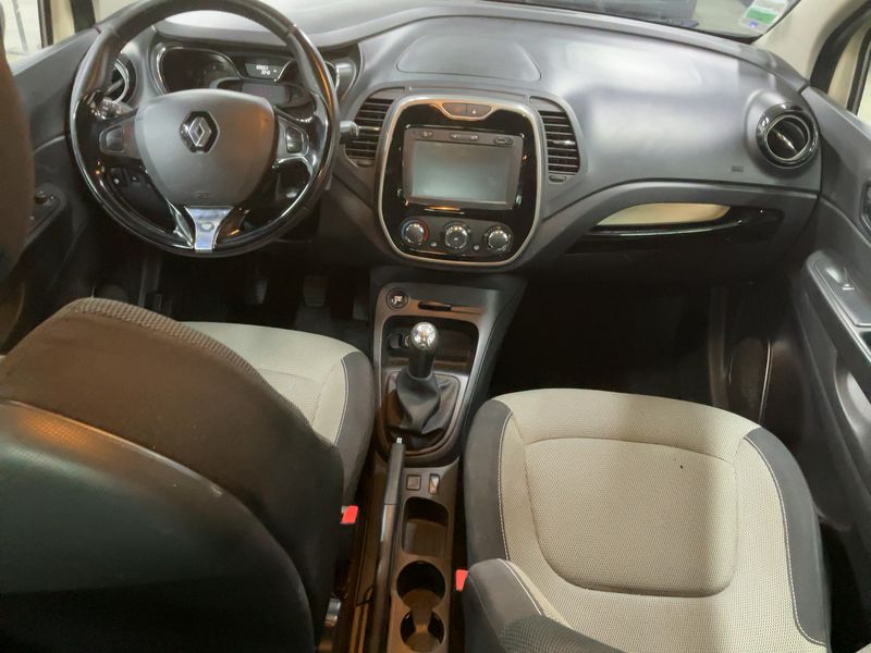 Renault Captur 1.5 dCi Energy Business Eco2 2014 – снимка 17
