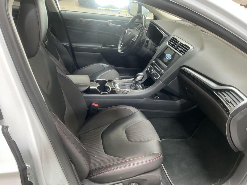Ford Mondeo 2.0 TDCi ST-Line 2017 – снимка 17