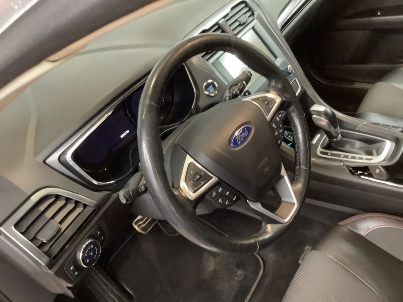 Ford Mondeo 2.0 TDCi ST-Line 2017 – снимка 30