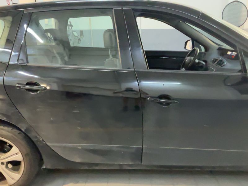 Renault Scenic 1.5 dCi Dynamique 2011 – снимка 10