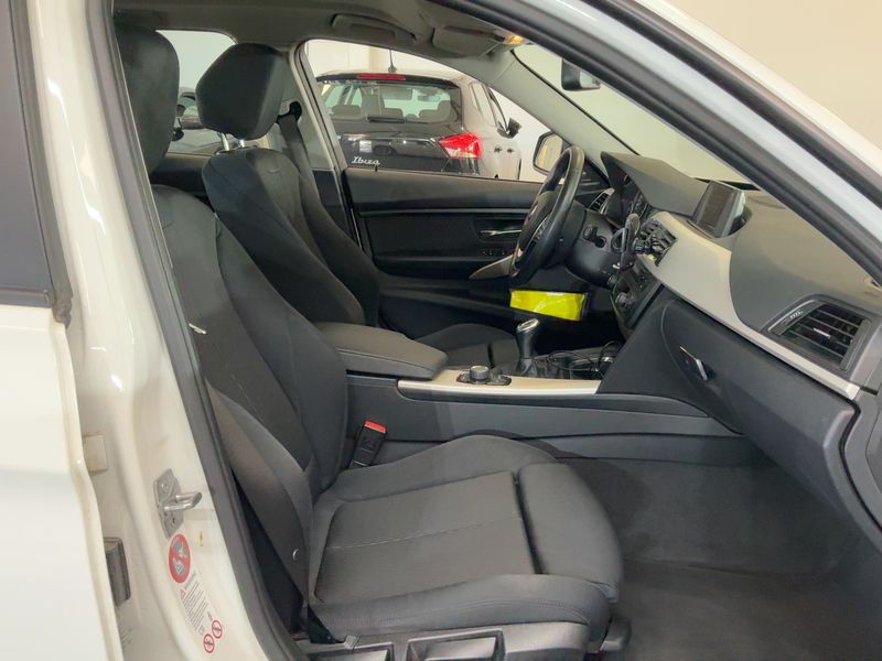 BMW 3er 320i xDrive 2014 – снимка 17