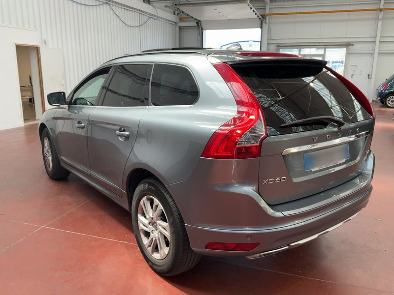 Volvo XC60 2.4 D4 Momentum AWD 2015 – снимка 6