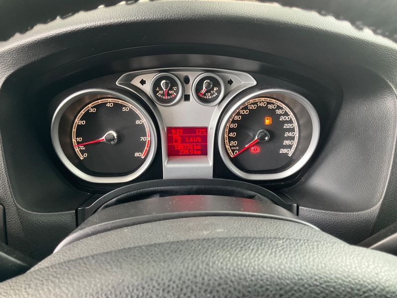Ford Focus 2.5 ST 2010 – снимка 19