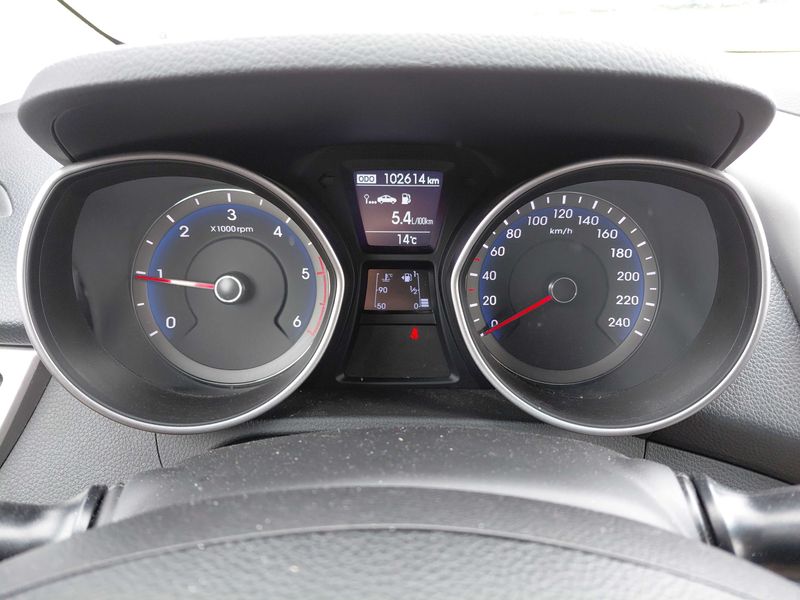 Hyundai i30 1.6 CRDi Trend blue 2016 – снимка 11