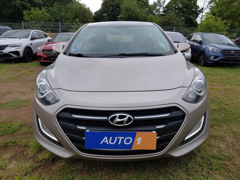 Hyundai i30 1.6 CRDi Trend blue 2016 – снимка 7