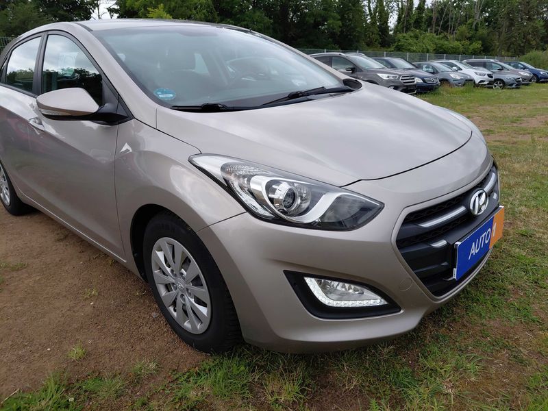 Hyundai i30 1.6 CRDi Trend blue 2016 – снимка 6