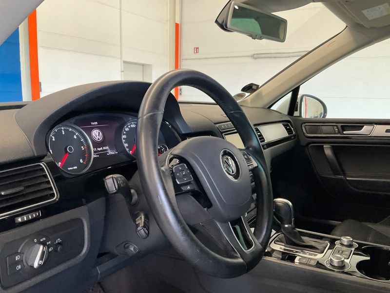Volkswagen Touareg 3.0 V6 TDI Terrain Tech BlueMotion Tech 2015 – снимка 24