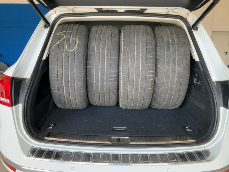Volkswagen Touareg 3.0 V6 TDI Terrain Tech BlueMotion Tech 2015 – снимка 16