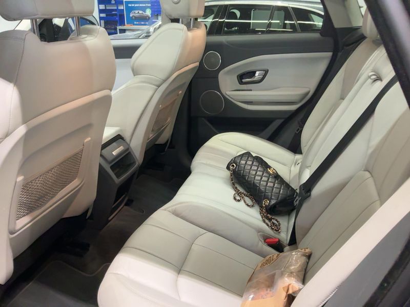 Land Rover Evoque 2.0 Td4 SE 2017 – снимка 19