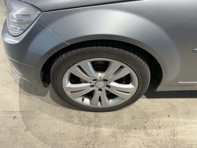 Mercedes-Benz C-Klasse C 250 CGI T BlueEfficiency Avantgarde 2010 – снимка 3