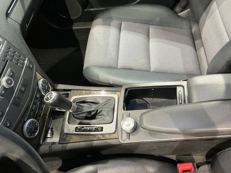Mercedes-Benz C-Klasse C 250 CGI T BlueEfficiency Avantgarde 2010 – снимка 26