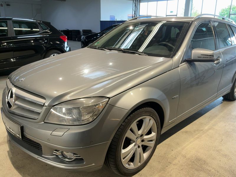 Mercedes-Benz C-Klasse C 250 CGI T BlueEfficiency Avantgarde 2010 – снимка 2
