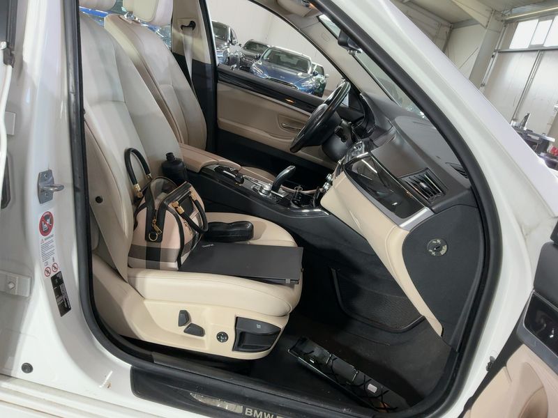 BMW 5er 520d 2013 – снимка 11