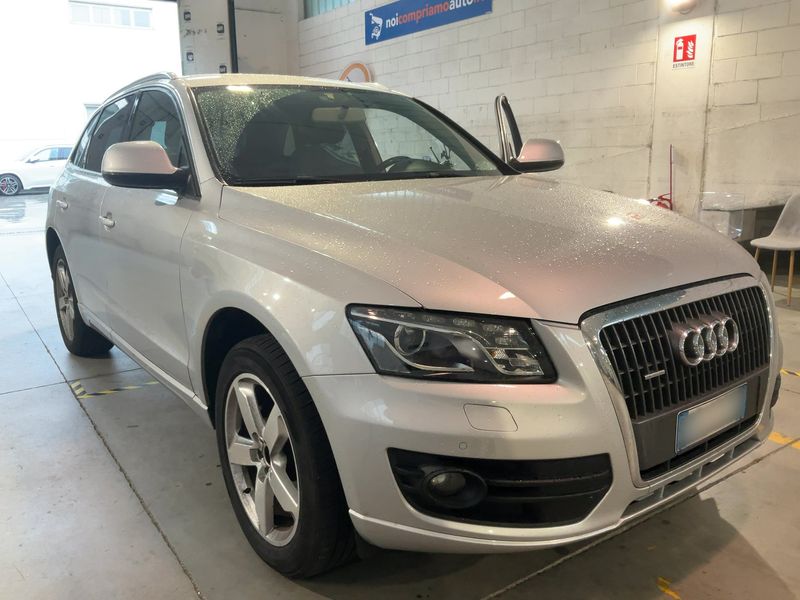 Audi Q5 2.0 TDI quattro 2009 – снимка на щета