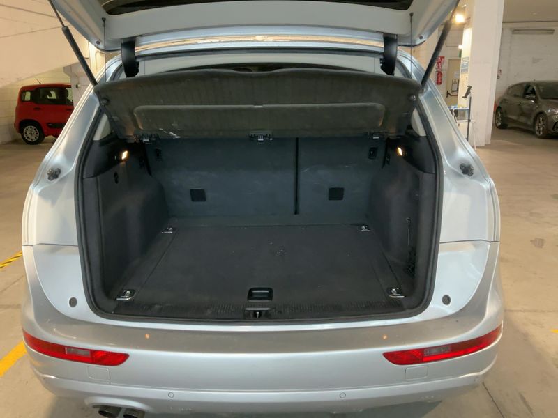 Audi Q5 2.0 TDI quattro 2009 – снимка 10
