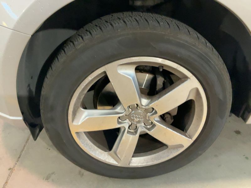 Audi Q5 2.0 TDI quattro 2009 – снимка 16