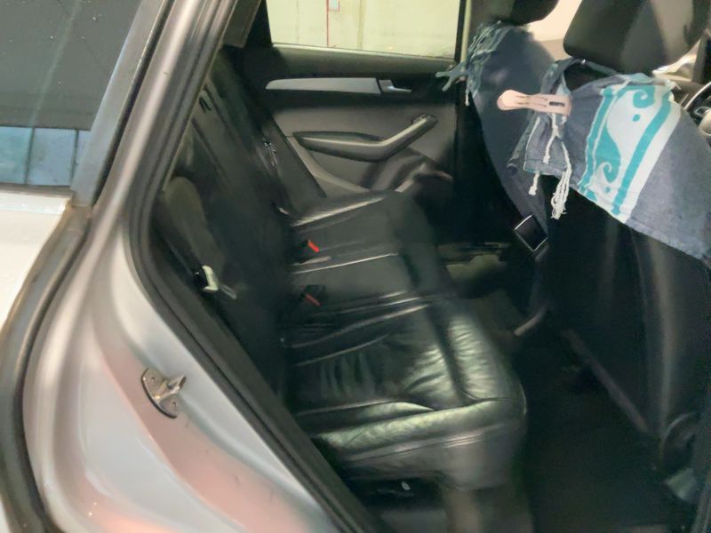 Audi Q5 2.0 TDI quattro 2009 – снимка 14