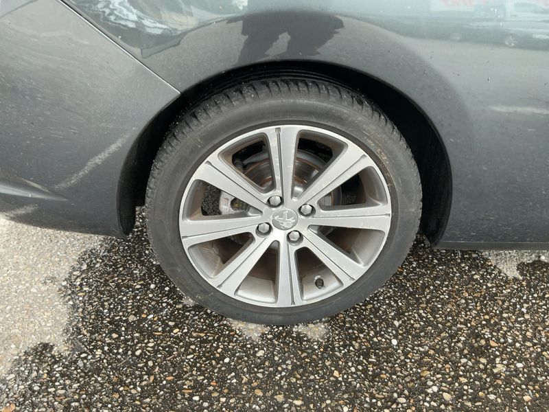 Peugeot 308 1.6 e-HDi Sport Pack 2015 – снимка 9