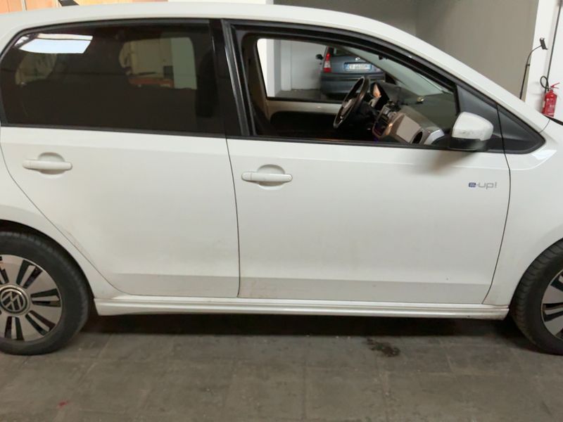 Volkswagen up! electric drive 61 kW e-up! 2020 – снимка 10