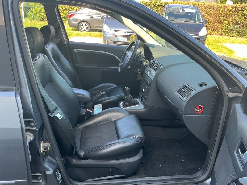 Ford Mondeo 2.0 TDCi TD Titanium 2005 – снимка 3