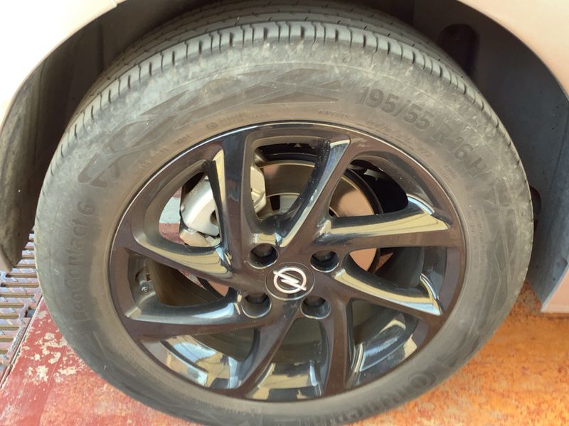 Opel Corsa 1.2 Turbo GS Line 2021 – снимка 9