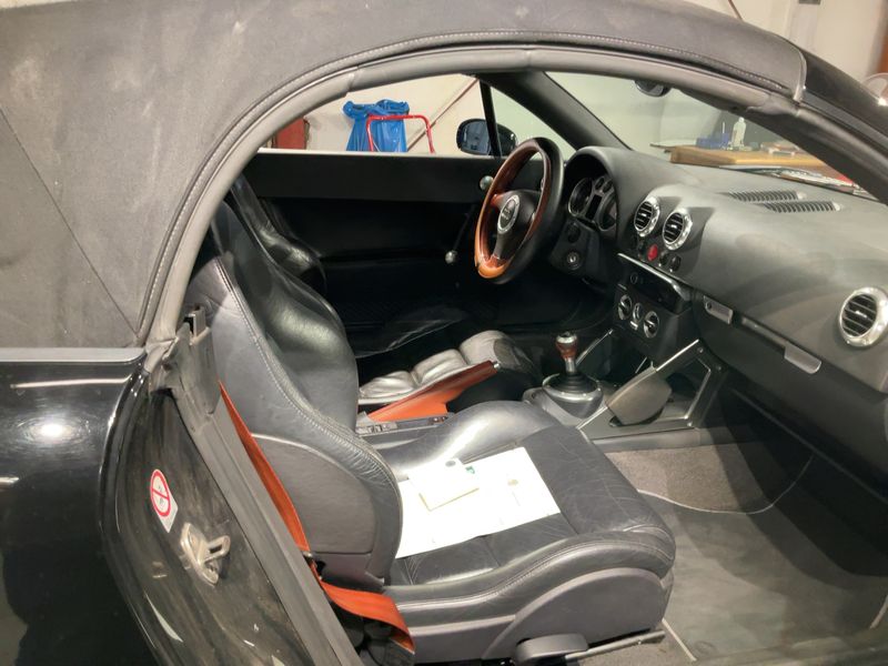 Audi TT 1.8 Turbo Roadster 2001 – снимка 16