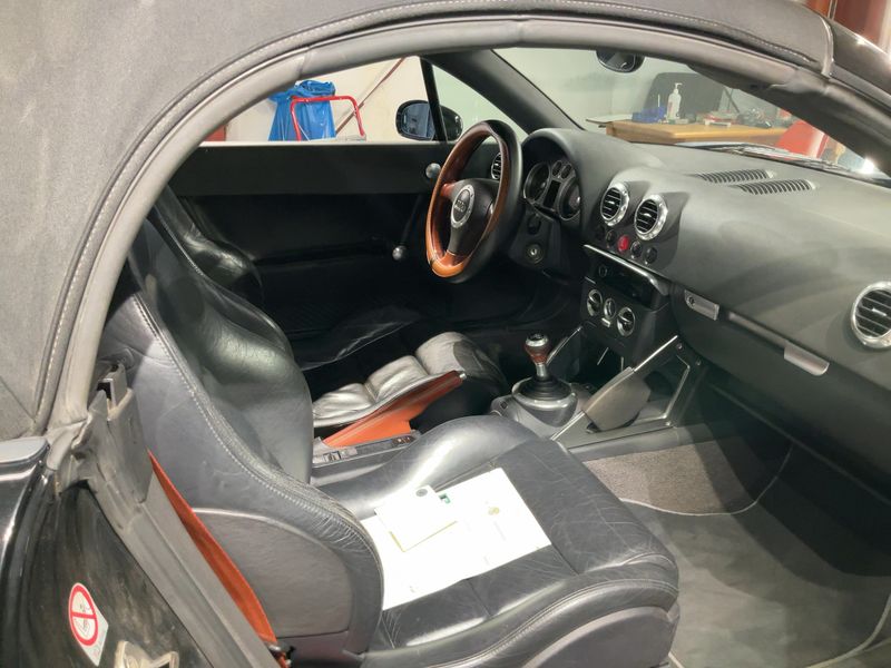 Audi TT 1.8 Turbo Roadster 2001 – снимка 19