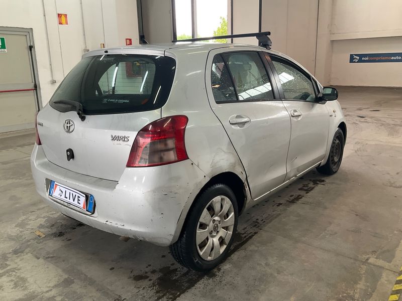Toyota Yaris 1.4 D-4D Sol 2007 – снимка 2