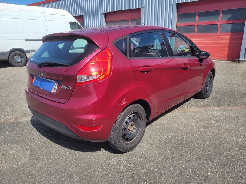 Ford Fiesta 1.25 Trend 2010 – снимка 2