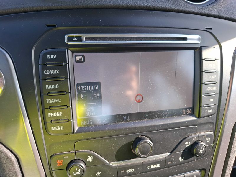 Ford Mondeo 1.6 TDCi Titanium 2012 – снимка 13