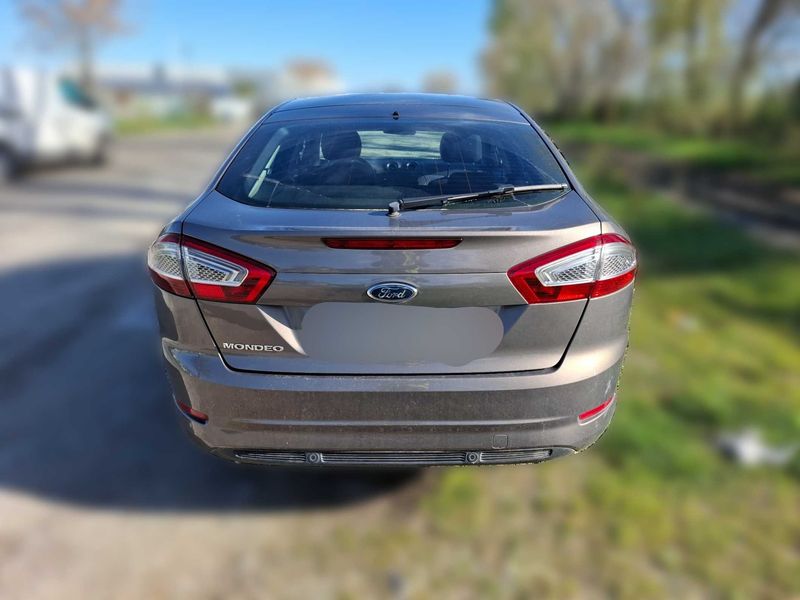 Ford Mondeo 1.6 TDCi Titanium 2012 – снимка 4