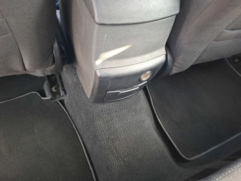 Ford Mondeo 1.6 TDCi Titanium 2012 – снимка 47