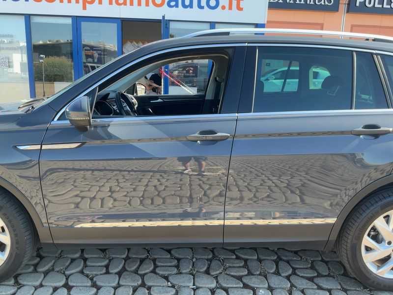 Volkswagen Tiguan 2.0 TDI Elegance 4Motion 2021 – снимка 4