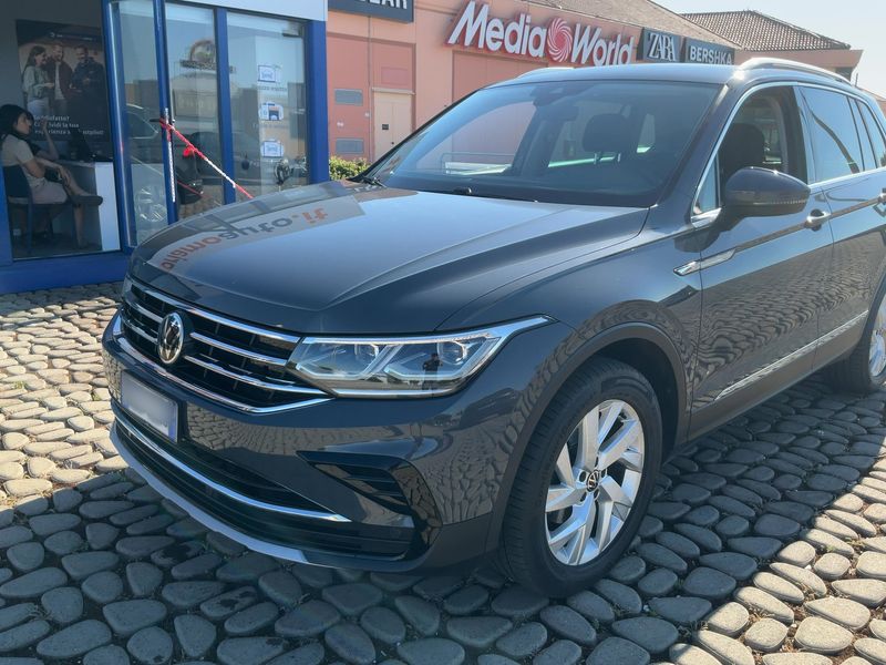 Volkswagen Tiguan 2.0 TDI Elegance 4Motion 2021 – снимка 2