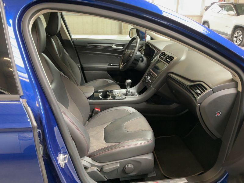 Ford Mondeo 1.5 EcoBoost ST-Line 2017 – снимка 16