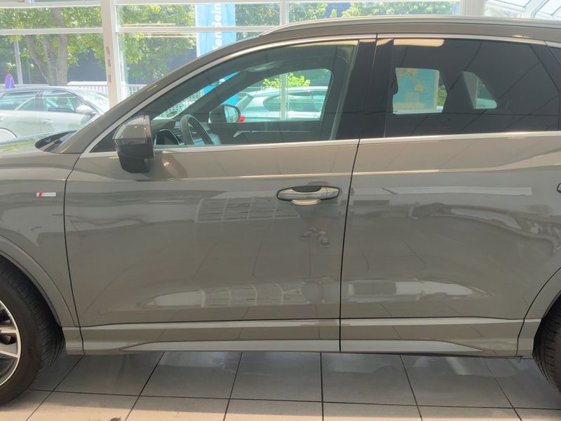 Audi Q3 35 TFSI S line 2019 – снимка 4