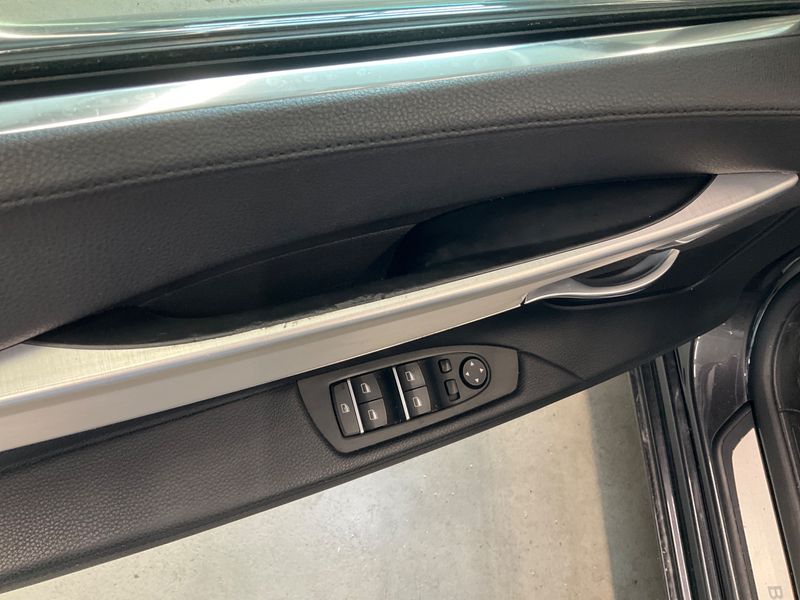 BMW 7er 740d xDrive 2014 – снимка 23