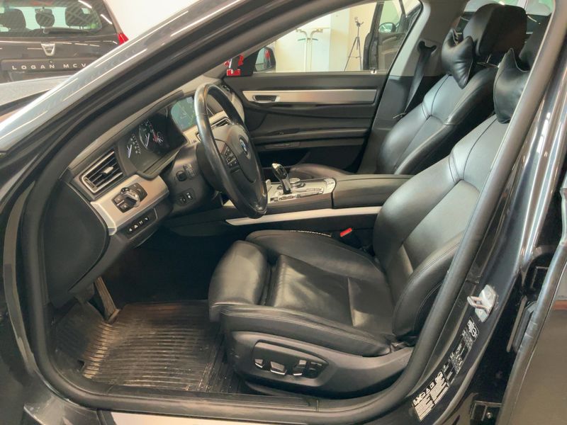 BMW 7er 740d xDrive 2014 – снимка 16