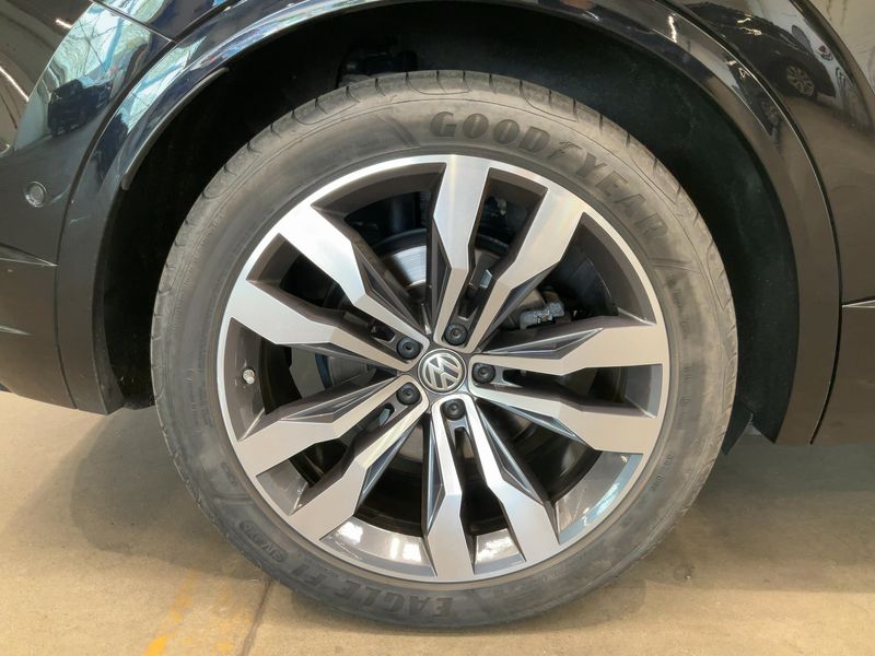 Volkswagen Touareg 3.0 V6 TDI R-Line 4Motion 2019 – снимка 9