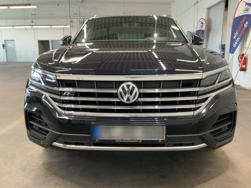 Volkswagen Touareg 3.0 V6 TDI R-Line 4Motion 2019 – снимка 14