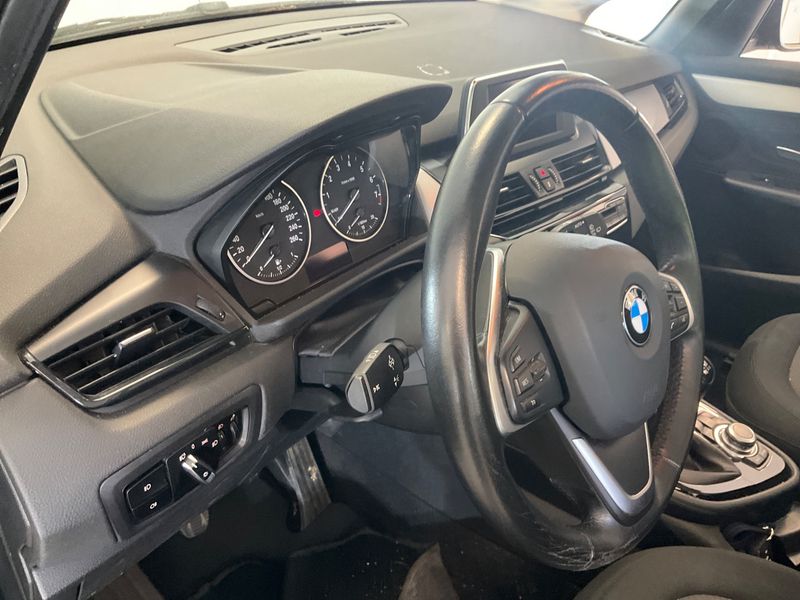 BMW 2er 218i Active Tourer Advantage 2016 – снимка 26