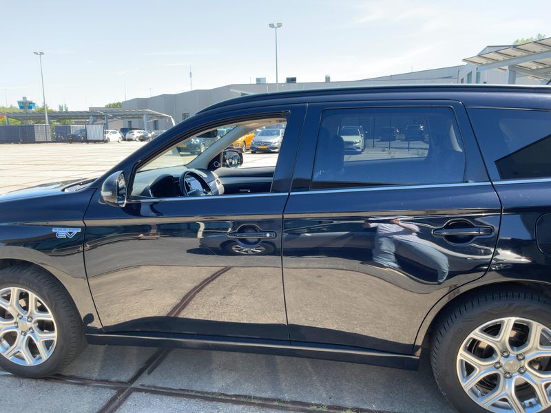 Mitsubishi Outlander 2.0 PHEV PHEV Instyle 4WD 2014 – снимка 4