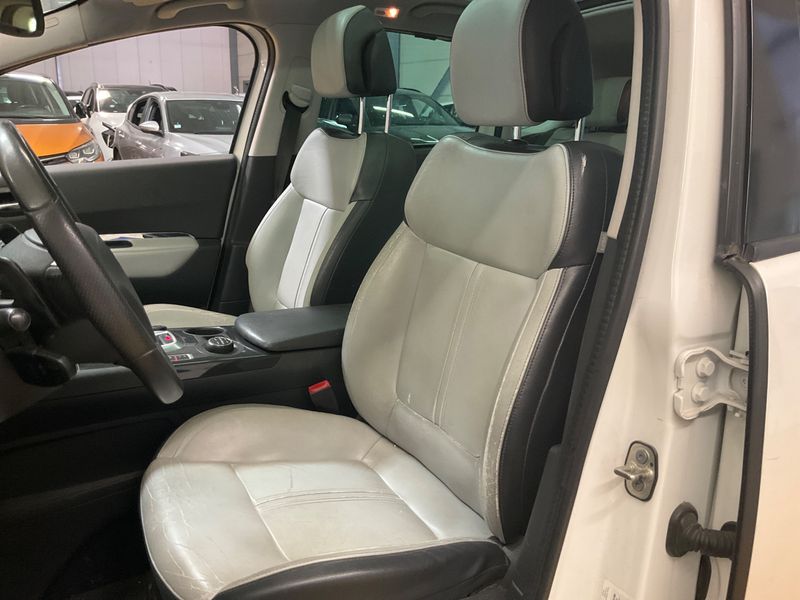 Peugeot 3008 2.0 HDi Hybrid4 2013 – снимка 27