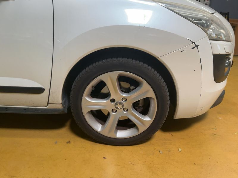 Peugeot 3008 2.0 HDi Hybrid4 2013 – снимка 11