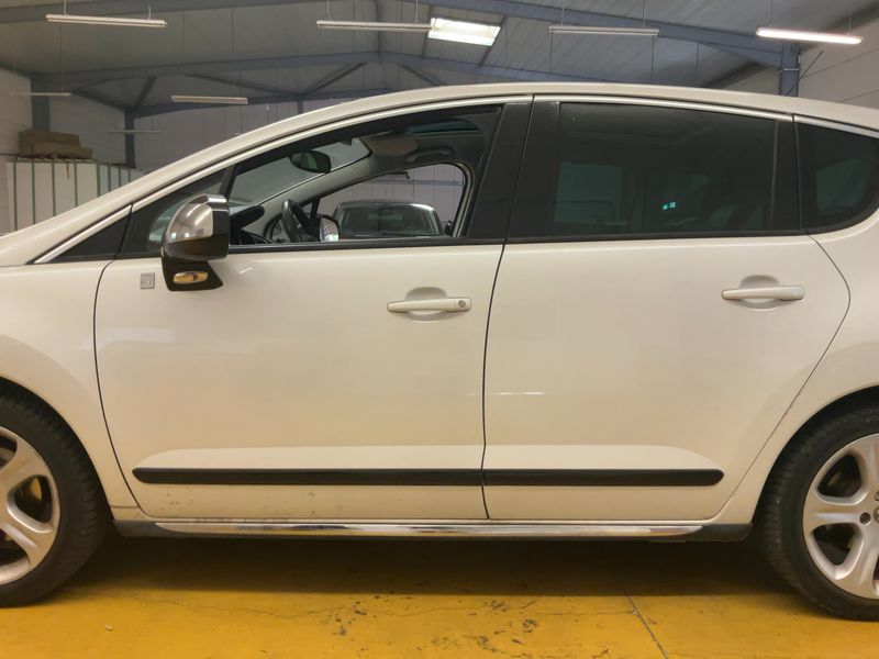 Peugeot 3008 2.0 HDi Hybrid4 2013 – снимка 4
