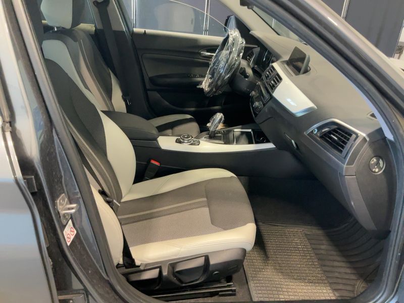 BMW 1er 116d Urban Line 2018 – снимка 16