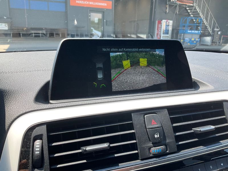 BMW 1er 116d Urban Line 2018 – снимка 30