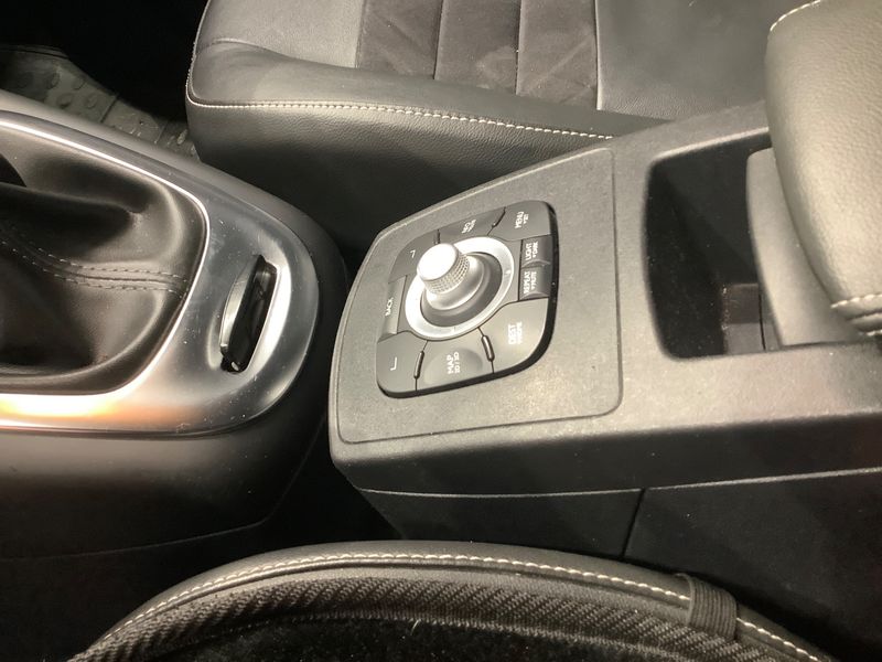 Renault Scenic 1.5 dCi BOSE Edition 2015 – снимка 31
