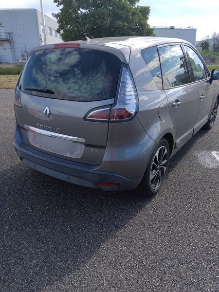 Renault Scenic 1.5 dCi BOSE Edition 2015 – снимка 8